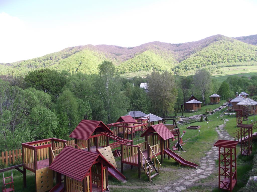 Spa Hotel Zoryani Karpaty Viharos Kültér fotó